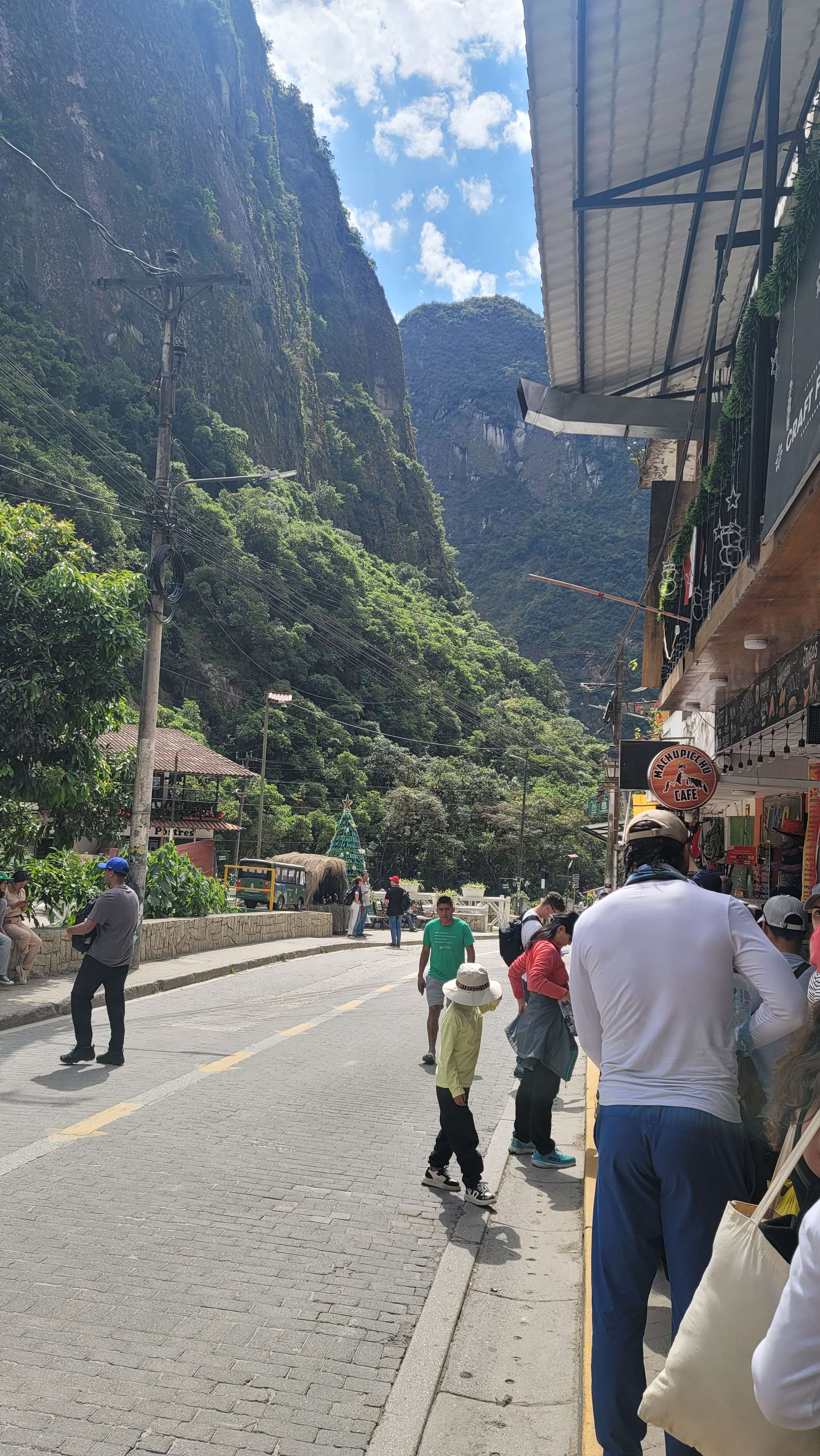 Bus to Machu Picchu Aguas Calientes
