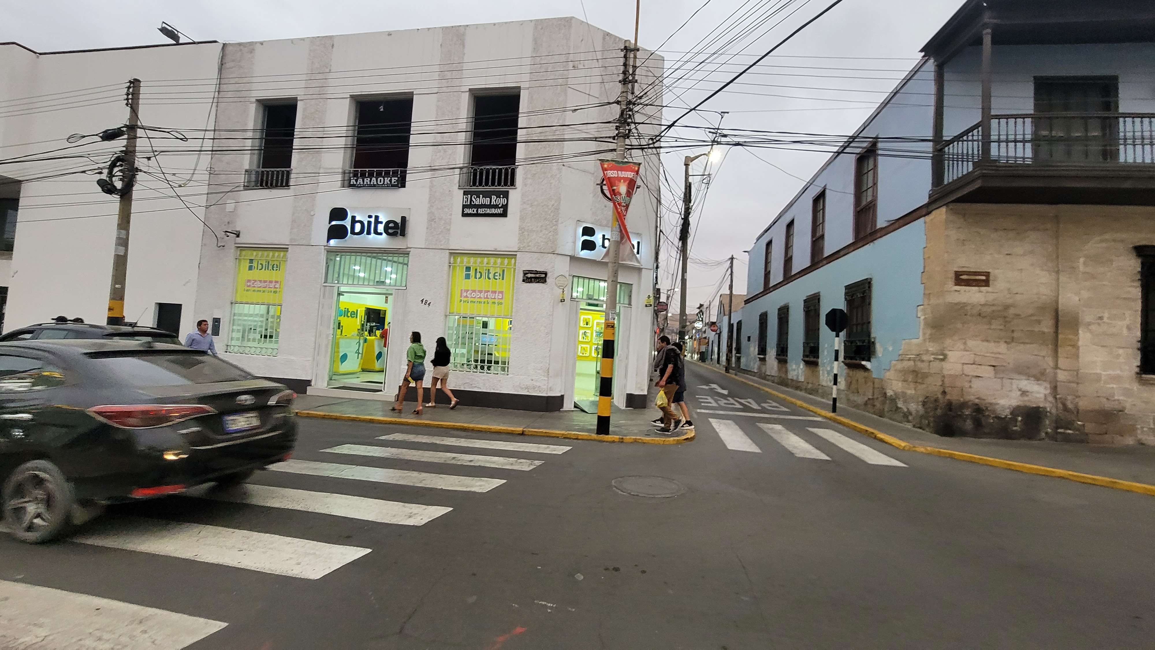Where to change currency in Tacna peru