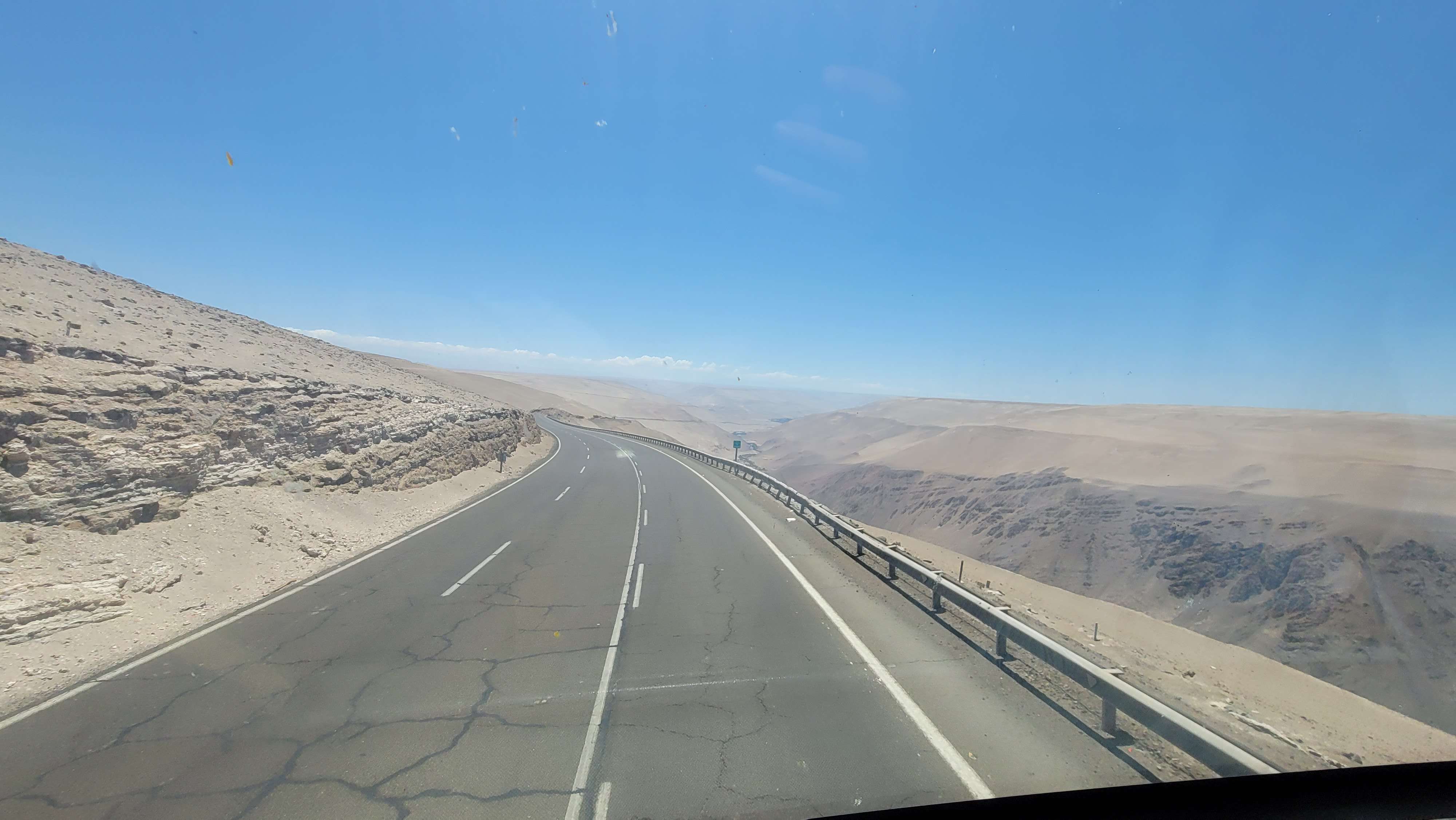 Traveling from Arica Chile to lquique chile by bus experienc
