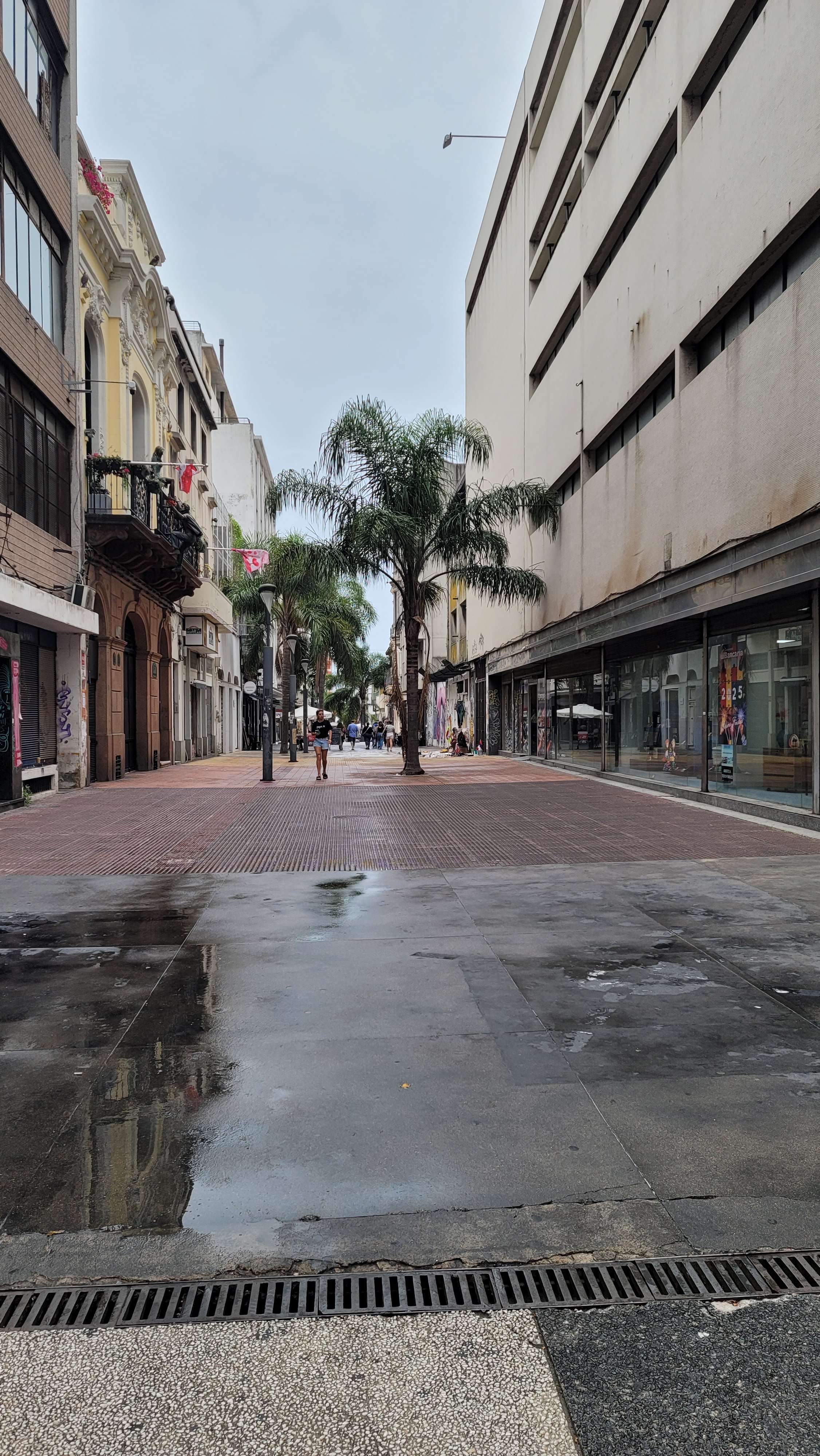 Random pictures from Montevideo Uruguay city center