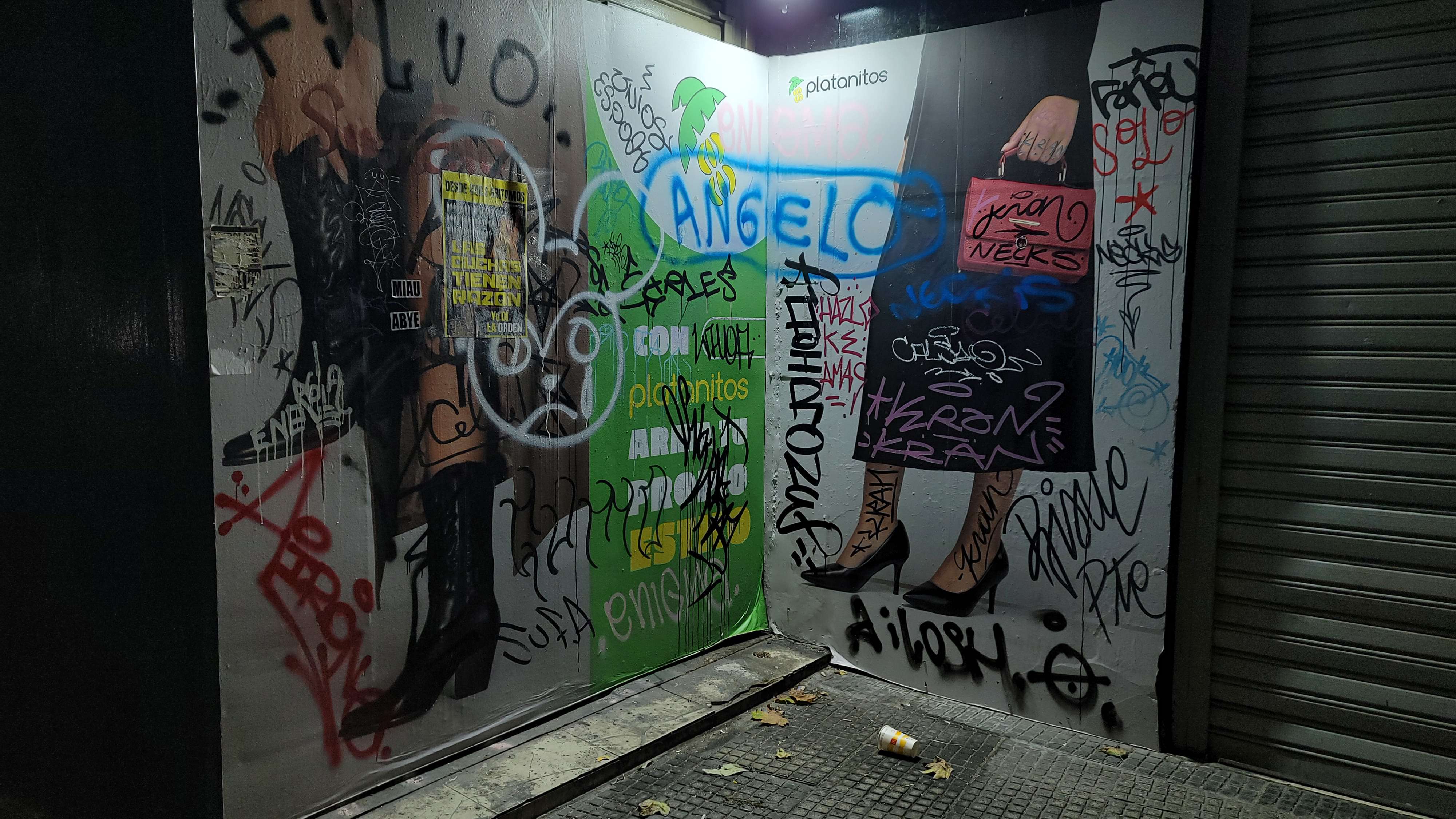 Why there is graffiti all over Santiago Chile