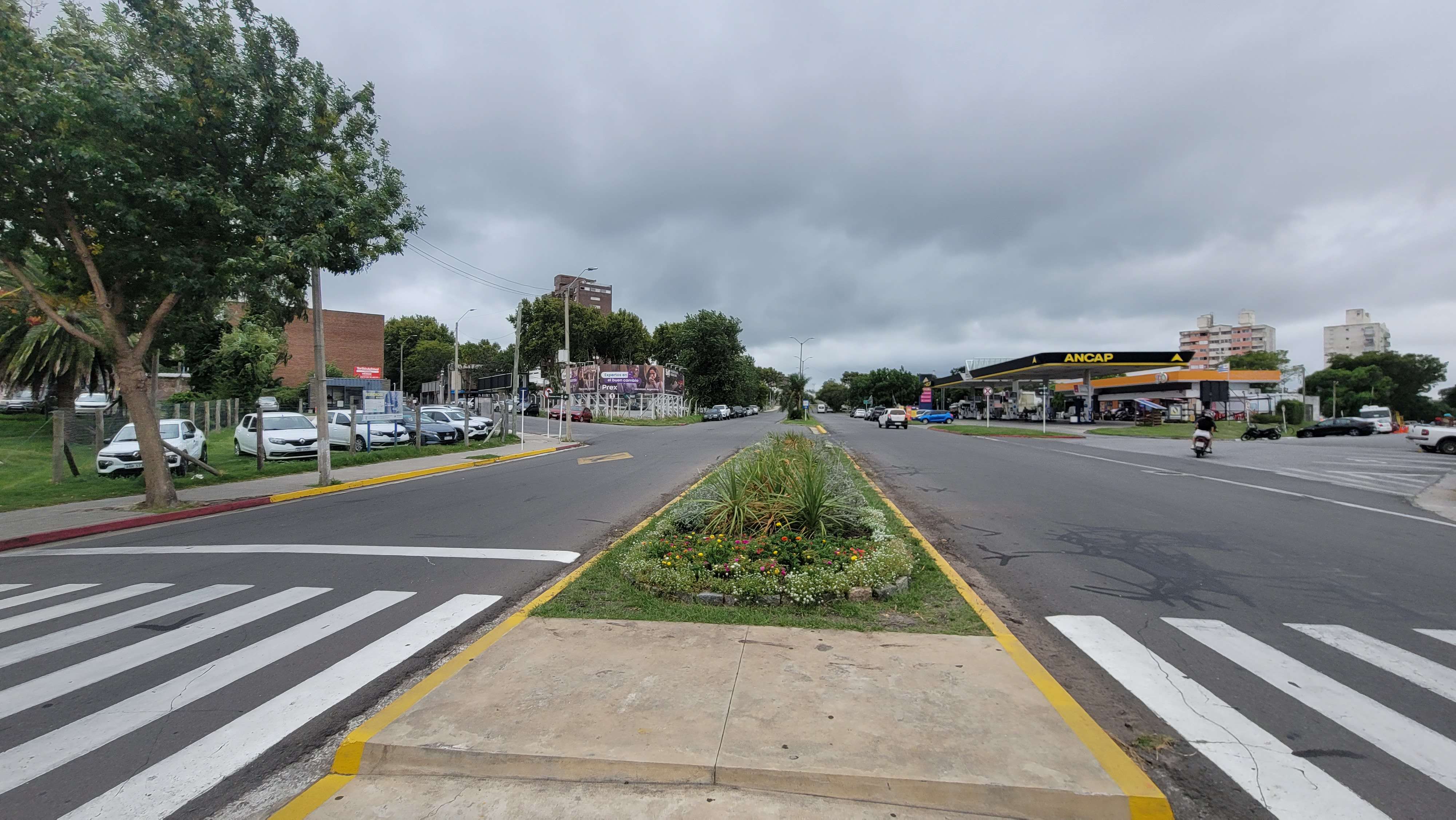 Traveling from Colonia de Sacramento to Montevideo Uruguay by bus