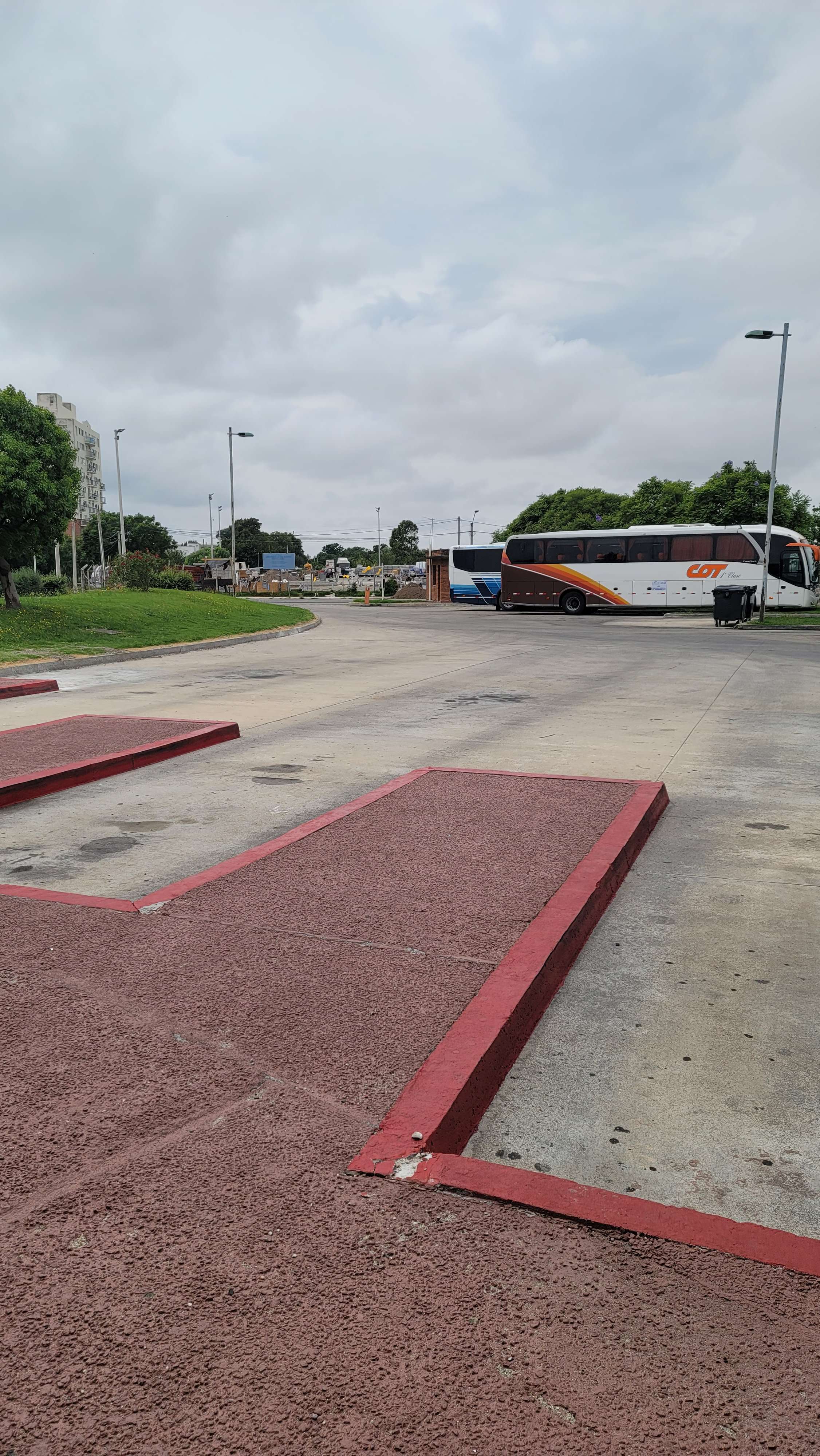 Traveling from Colonia de Sacramento to Montevideo Uruguay by bus