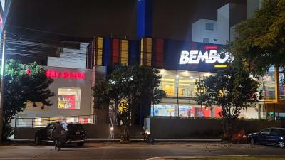 i tried Bembos burgers